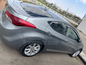 Hyundai Avante 2014 Beige