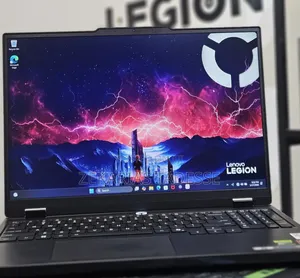 New Laptop Lenovo Legion 5 8GB AMD Ryzen 7 SSD 512GB