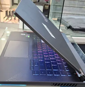 New Laptop Asus ROG Strix G15 16GB AMD Ryzen 3 SSD 1T