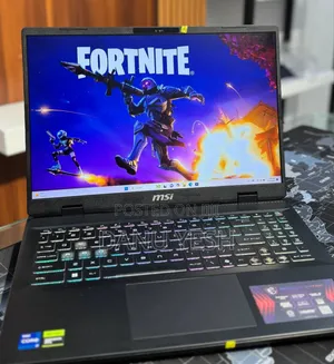 New Laptop MSI Crosshair 15 16GB Intel Core I7 SSD 1T