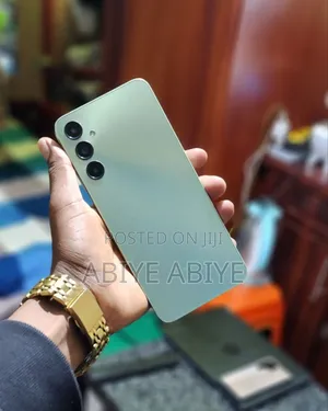 Samsung Galaxy A05s 128 GB Green