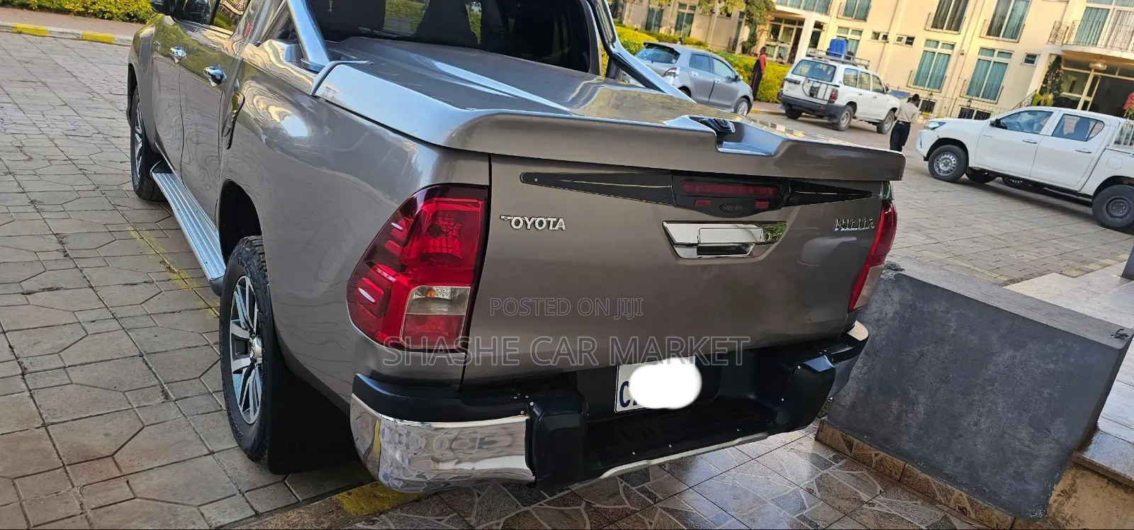 Toyota Hilux 2019 Silver