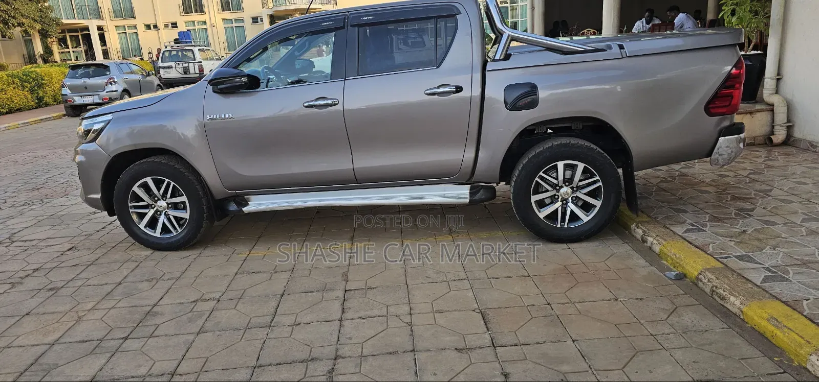 Toyota Hilux 2019 Silver
