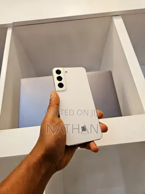 New Samsung Galaxy S22 5G 128 GB White