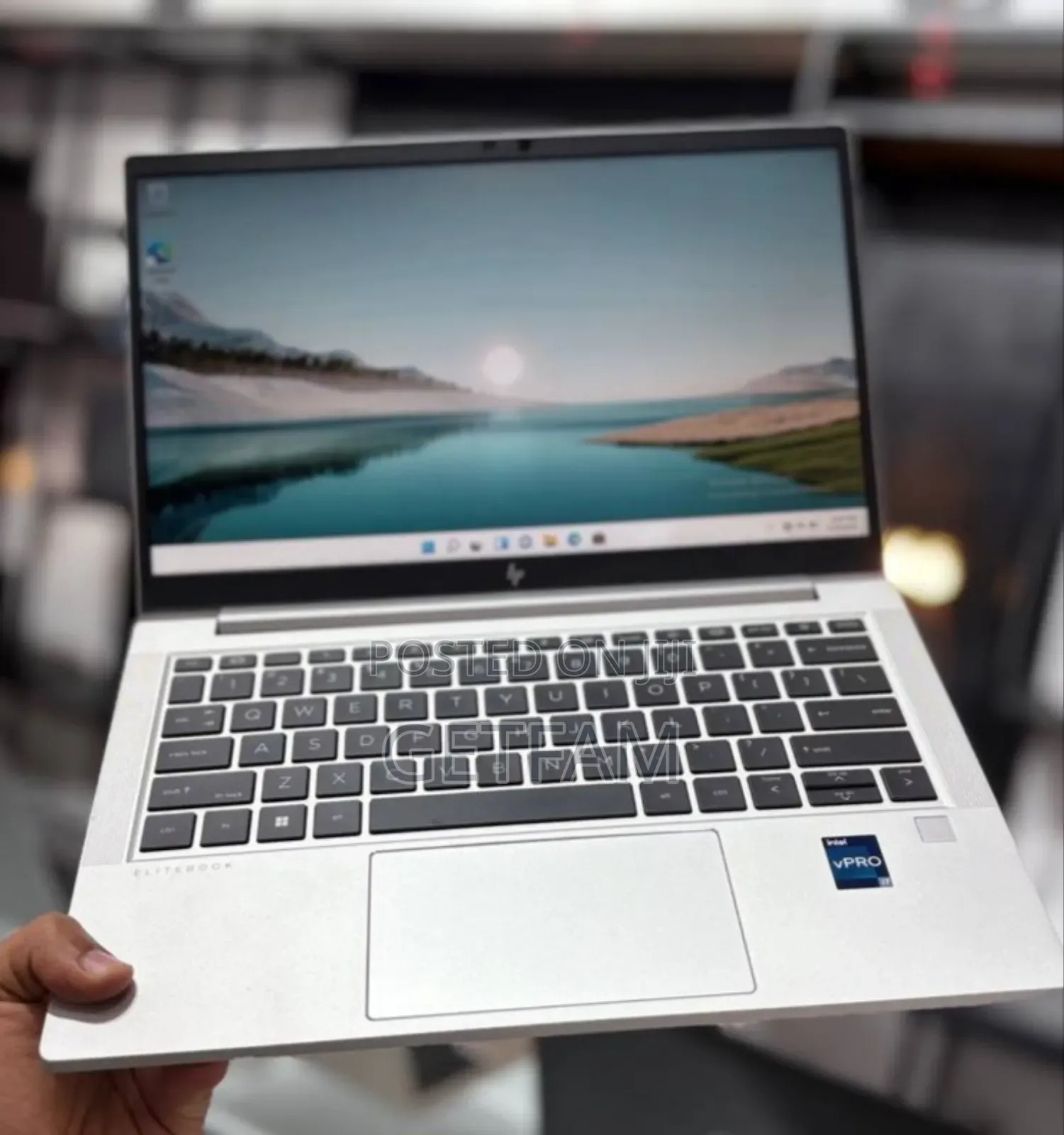 New Laptop HP 630 16GB Intel Core I7 SSD 512GB