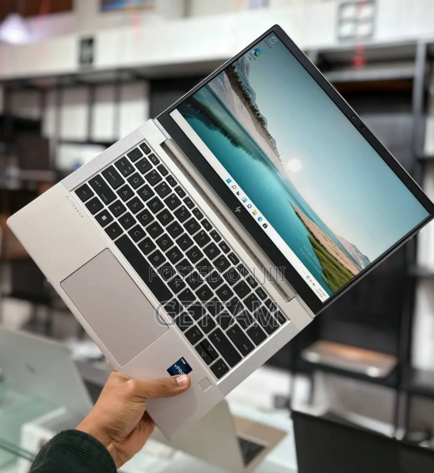 New Laptop HP 630 16GB Intel Core I7 SSD 512GB