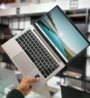 New Laptop HP 630 16GB Intel Core I7 SSD 512GB