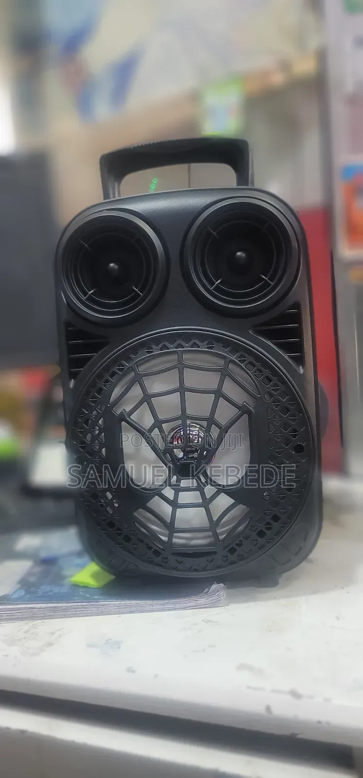 ምርጥ ስፒከር አሪፍ ድምፅ ያለው የራሱ ማይክ አለው