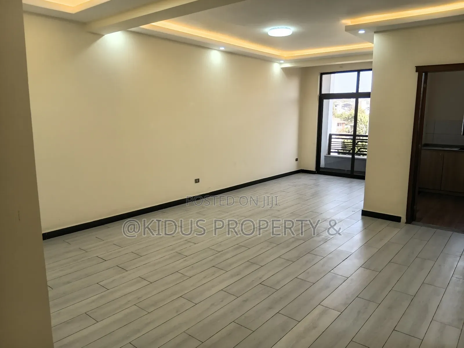 3bdrm Apartment in Mekaele, Nifas Silk-Lafto for rent