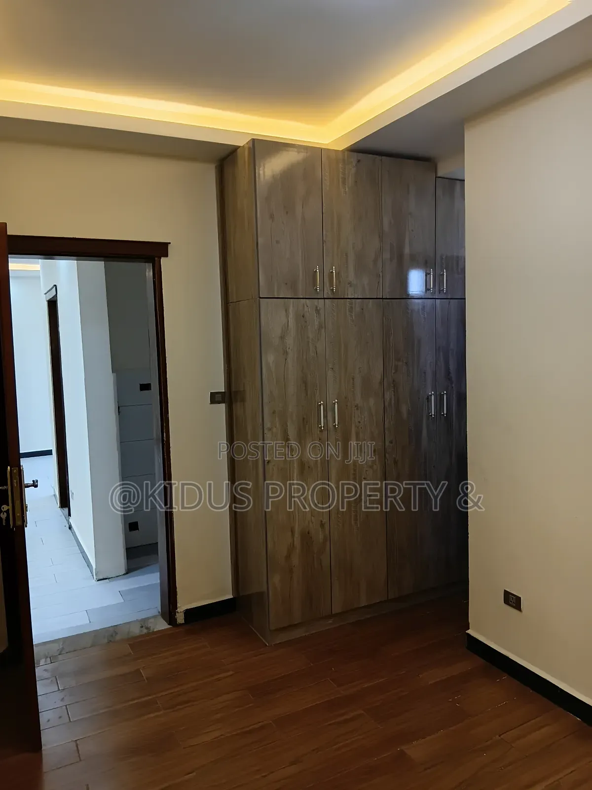 3bdrm Apartment in Mekaele, Nifas Silk-Lafto for rent