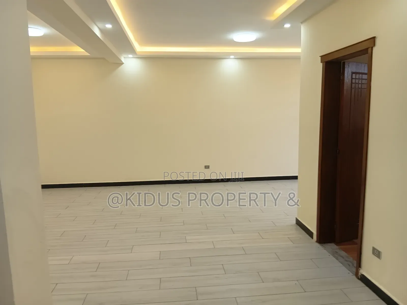 3bdrm Apartment in Mekaele, Nifas Silk-Lafto for rent