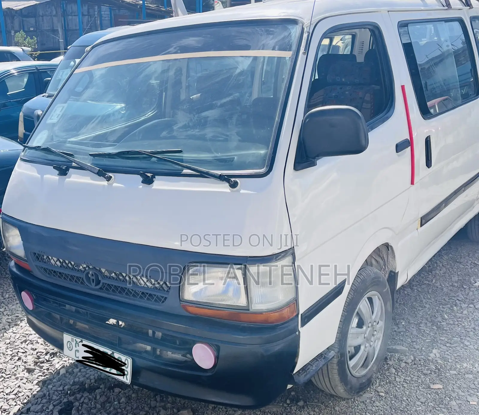 Toyota HiAce 1997 White