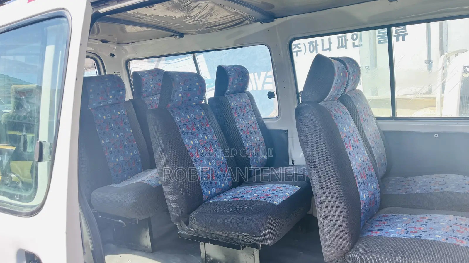 Toyota HiAce 1997 White