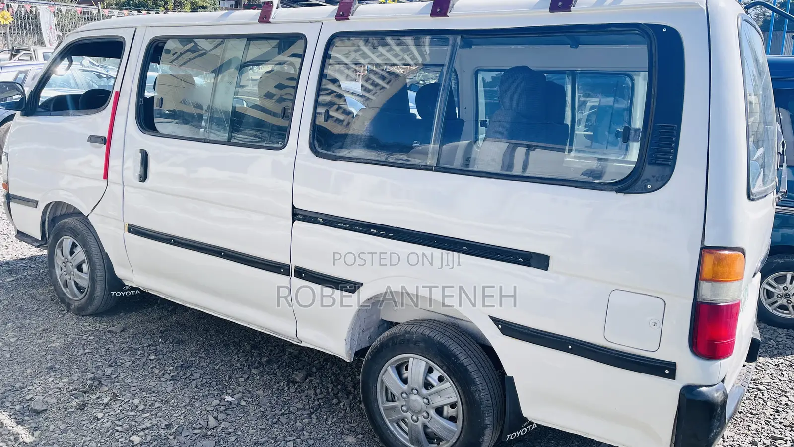 Toyota HiAce 1997 White