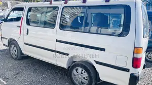 Toyota HiAce 1997 White