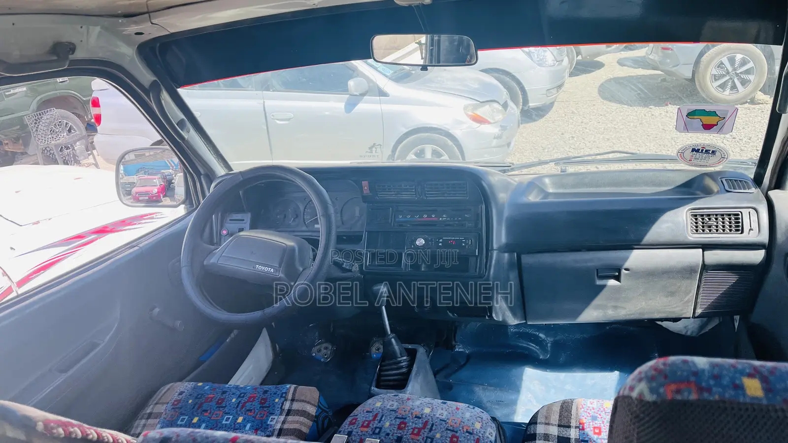 Toyota HiAce 1997 White