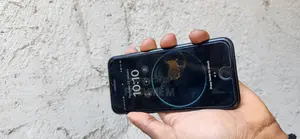 New Apple iPhone SE (2020) 64 GB Black