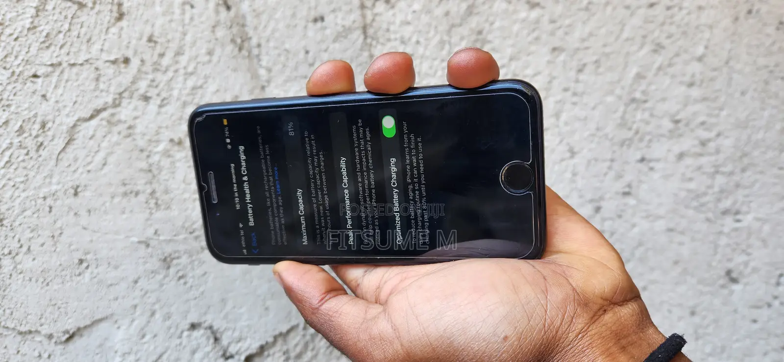 New Apple iPhone SE (2020) 64 GB Black