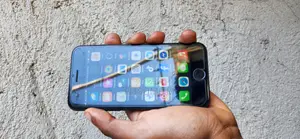 New Apple iPhone SE (2020) 64 GB Black