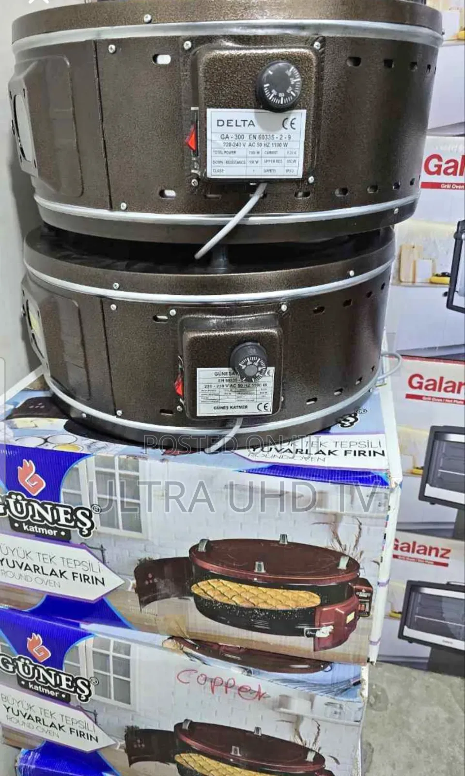 Delta Round Electric Oven. Power: 1900 W