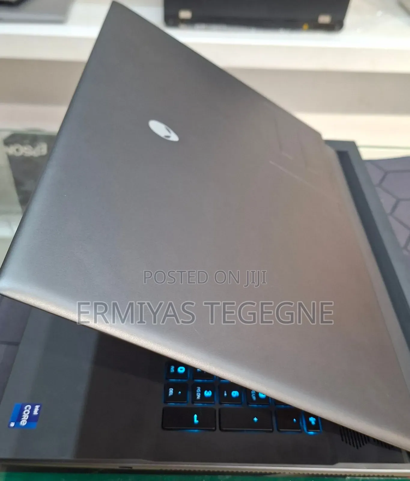 New Laptop Apple MacBook Pro M1 16GB Intel Core I7 SSD 512GB
