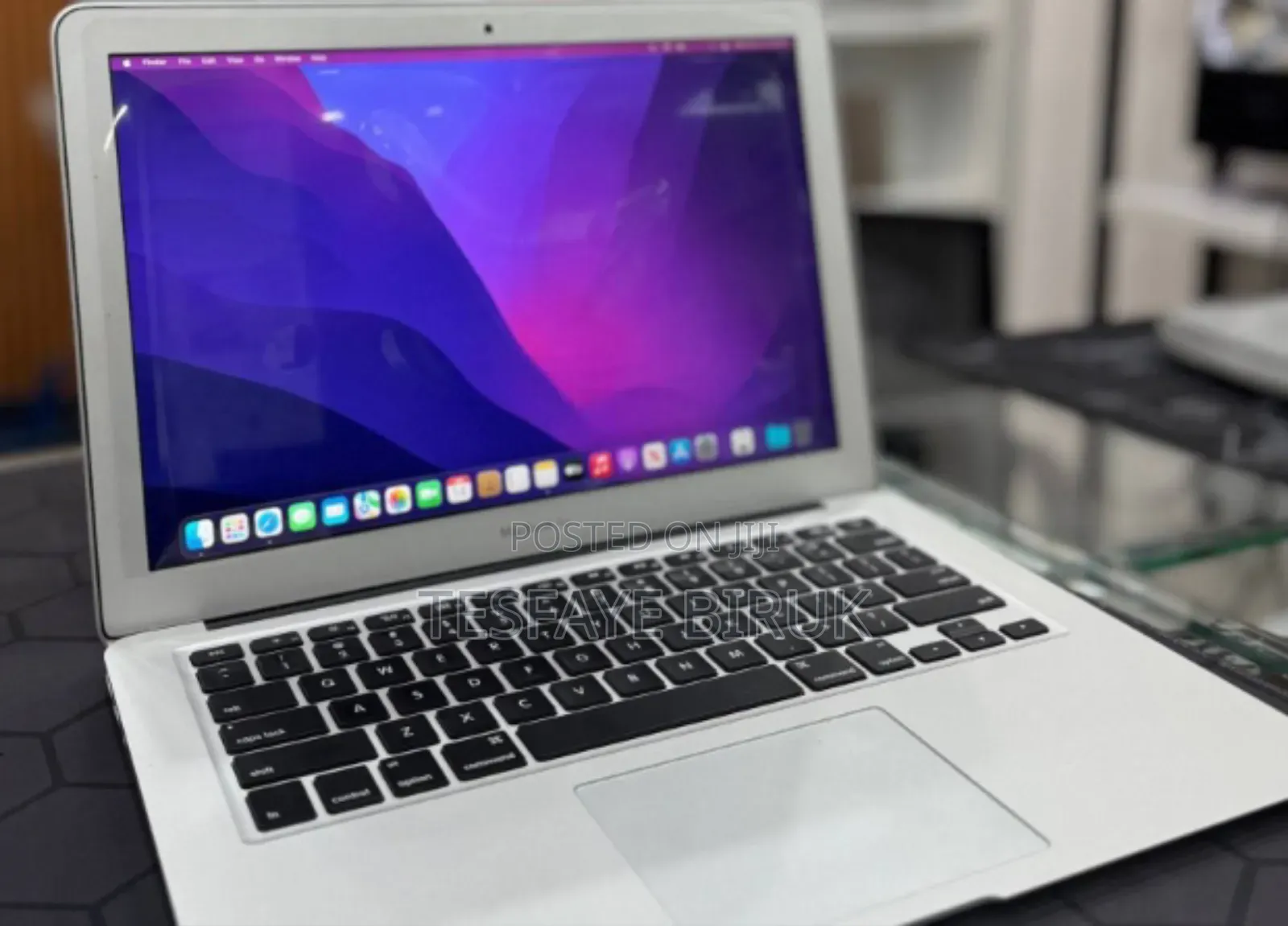 New Laptop Apple MacBook Air 2015 8GB Intel Core I5 SSD 256GB