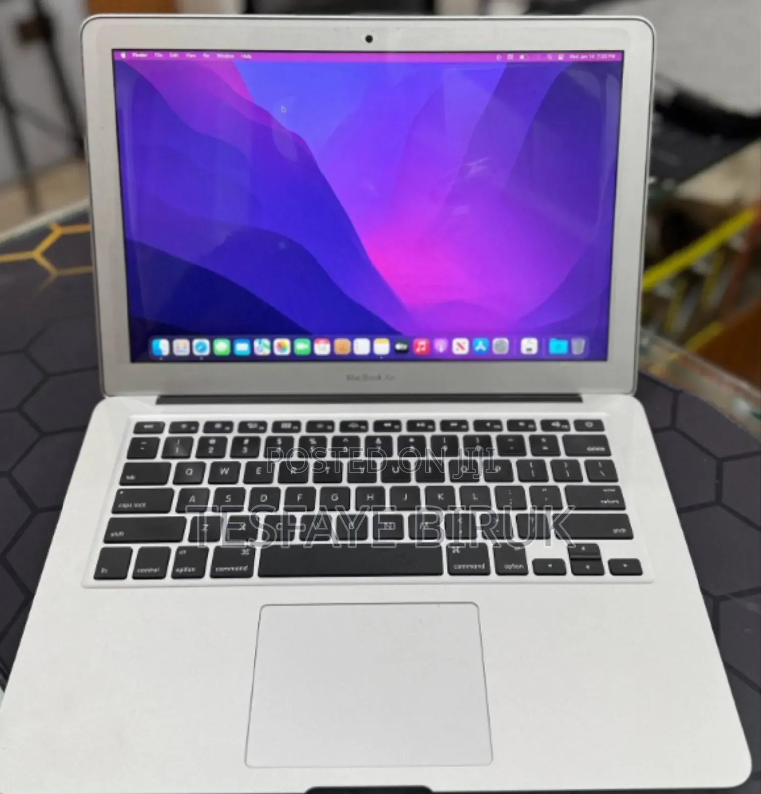 New Laptop Apple MacBook Air 2015 8GB Intel Core I5 SSD 256GB