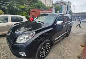 Toyota Land Cruiser Prado 2011 Black
