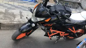 Bajaj Pulsar NS 200 2018 Orange