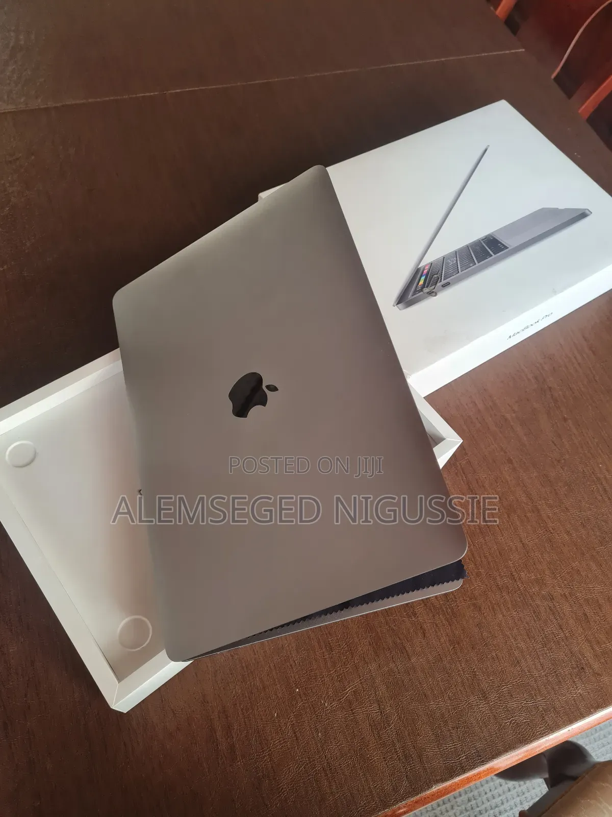 Laptop Apple MacBook Pro 2020 8GB Intel Core I5 SSD 256GB