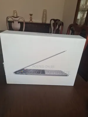 Laptop Apple MacBook Pro 2020 8GB Intel Core I5 SSD 256GB