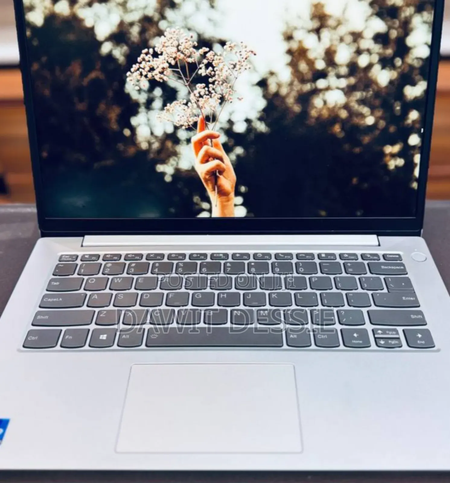 New Laptop Lenovo 12GB Intel Core I7 SSD 512GB