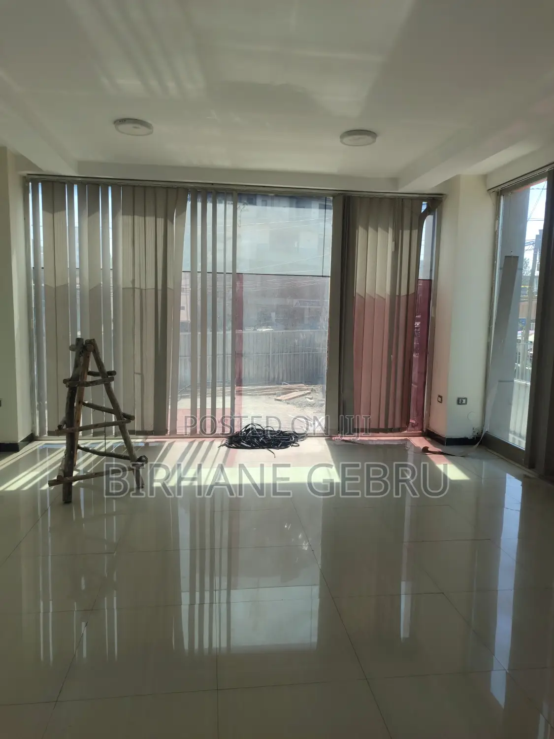 Shop Rent for Butik.Cosmo.Eletronics