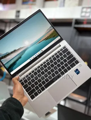 New Laptop HP 630 16GB Intel Core I7 SSD 512GB