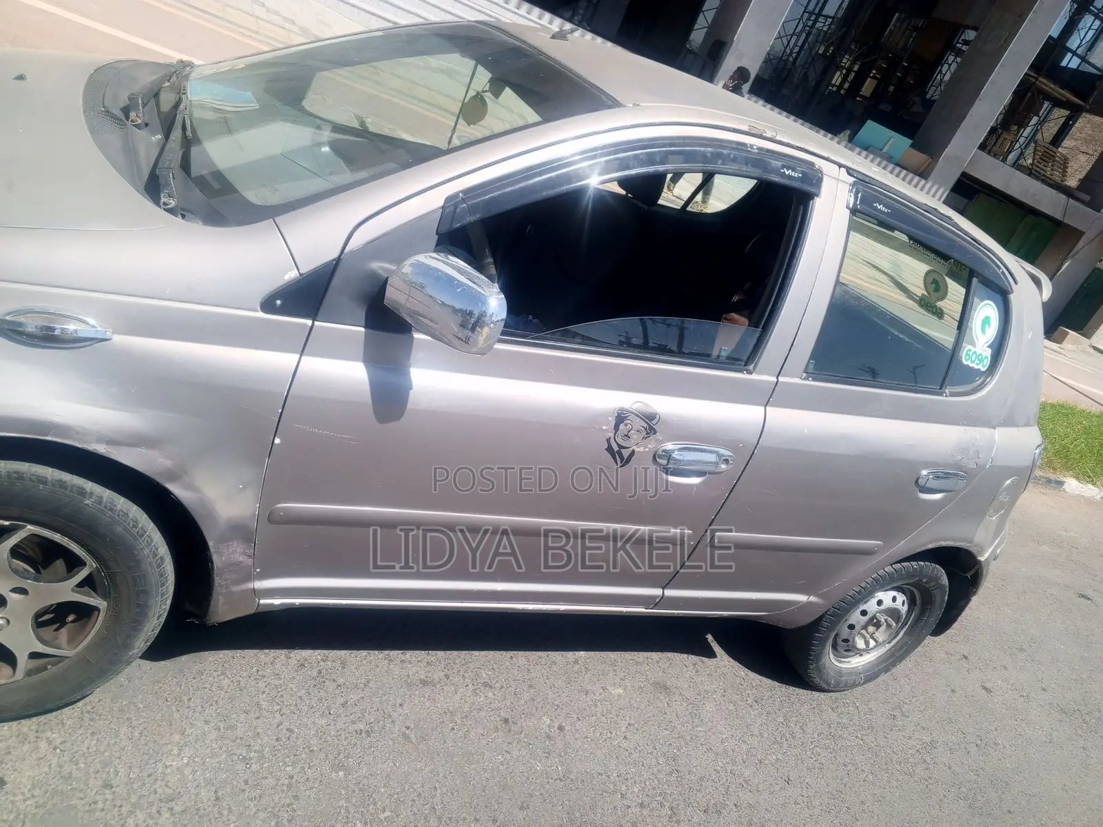 Toyota Vitz 2001 Silver