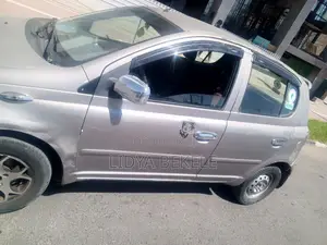 Toyota Vitz 2001 Silver