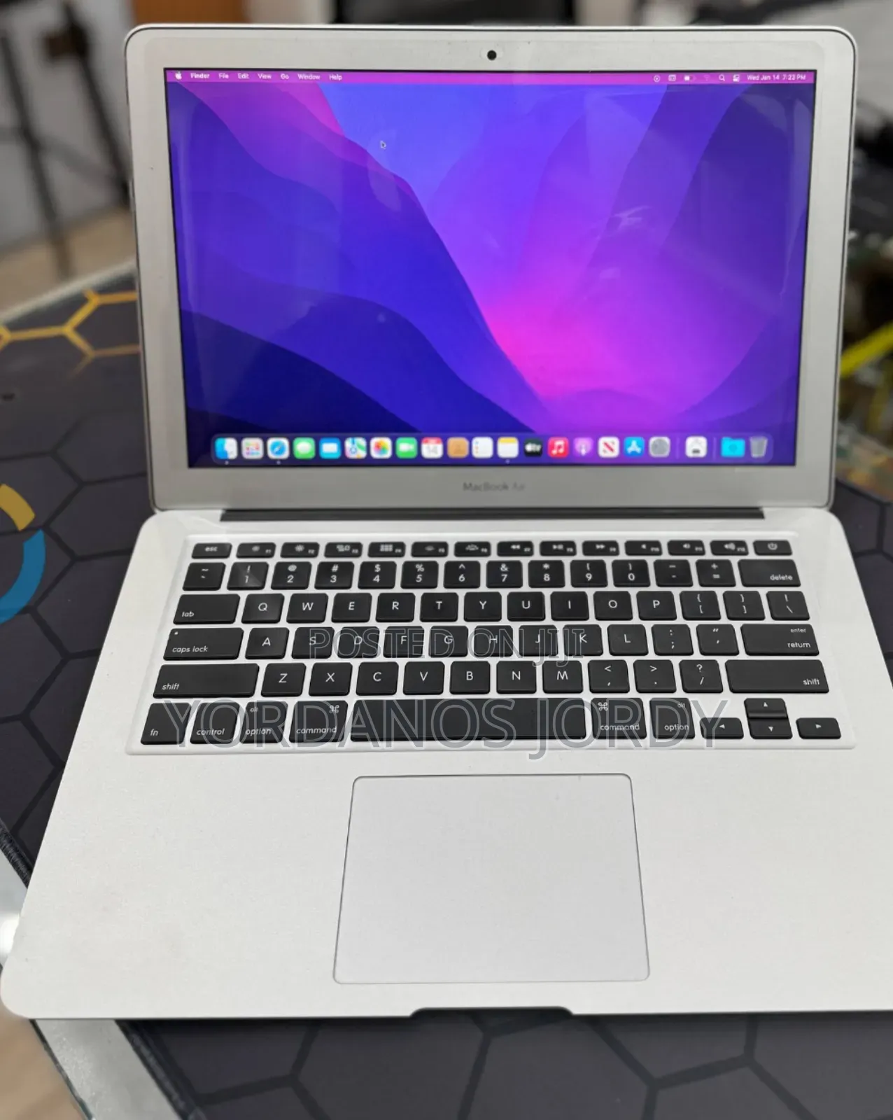 New Laptop Apple MacBook Air 2015 8GB Intel Core I5 SSD 256GB