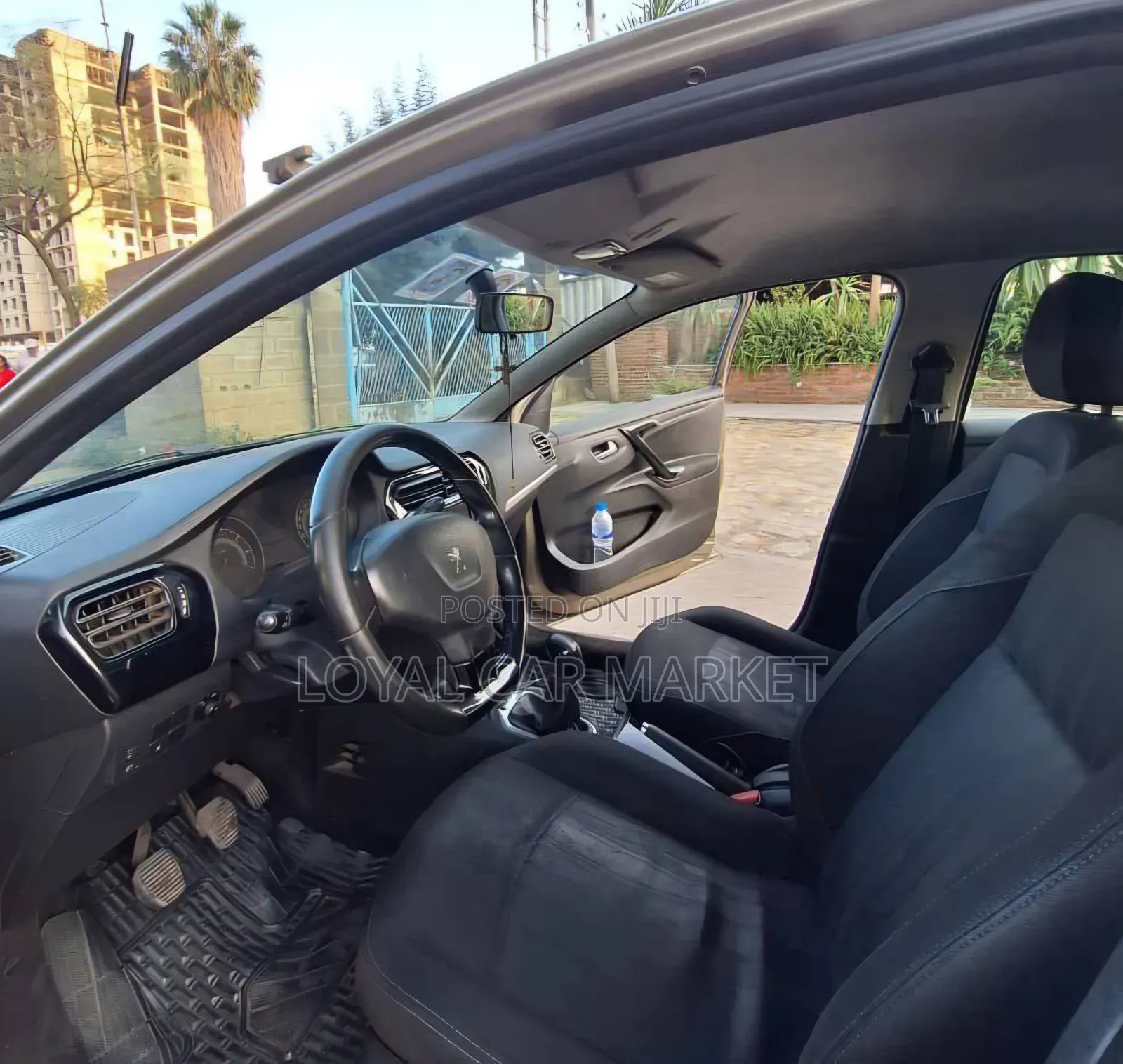 Peugeot 301 2016 Gray