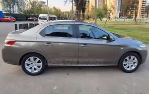 Peugeot 301 2016 Gray