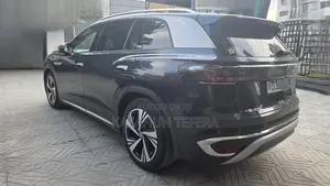 Volkswagen ID.6 2023