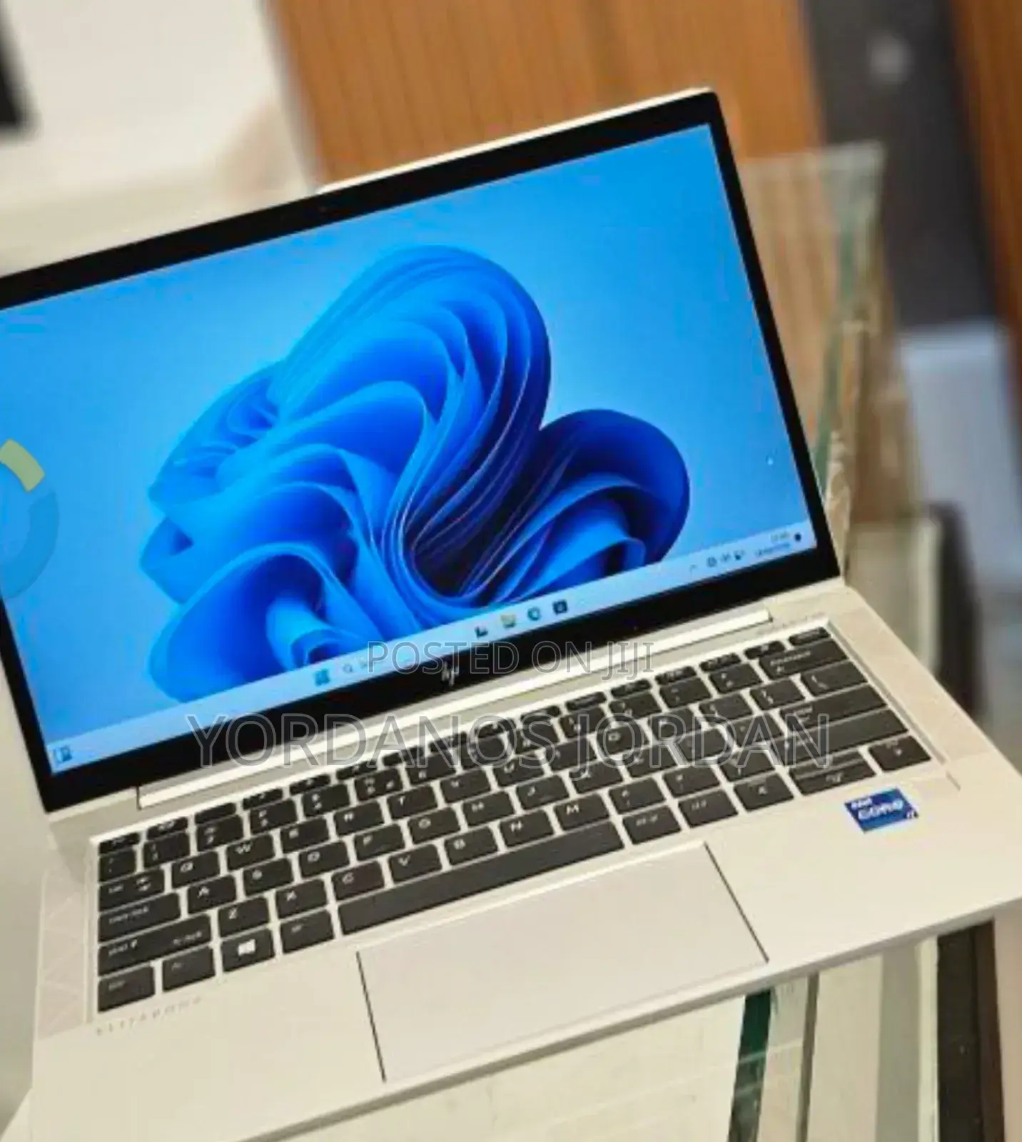 New Laptop HP EliteBook 830 G8 16GB Intel Core I7 SSD 512GB