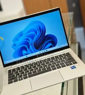 New Laptop HP EliteBook 830 G8 16GB Intel Core I7 SSD 512GB