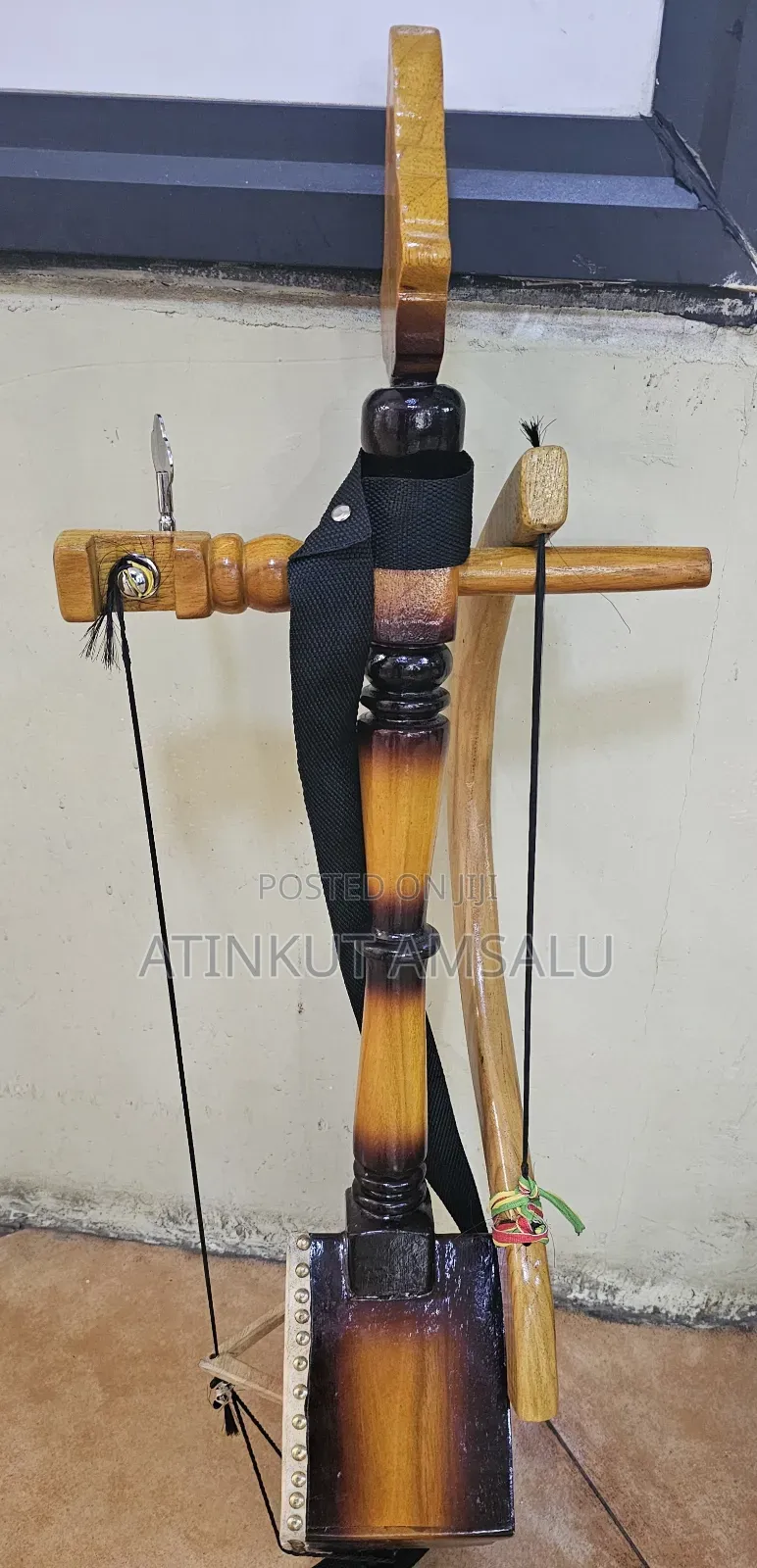 Meseneko(መሰንቆ)