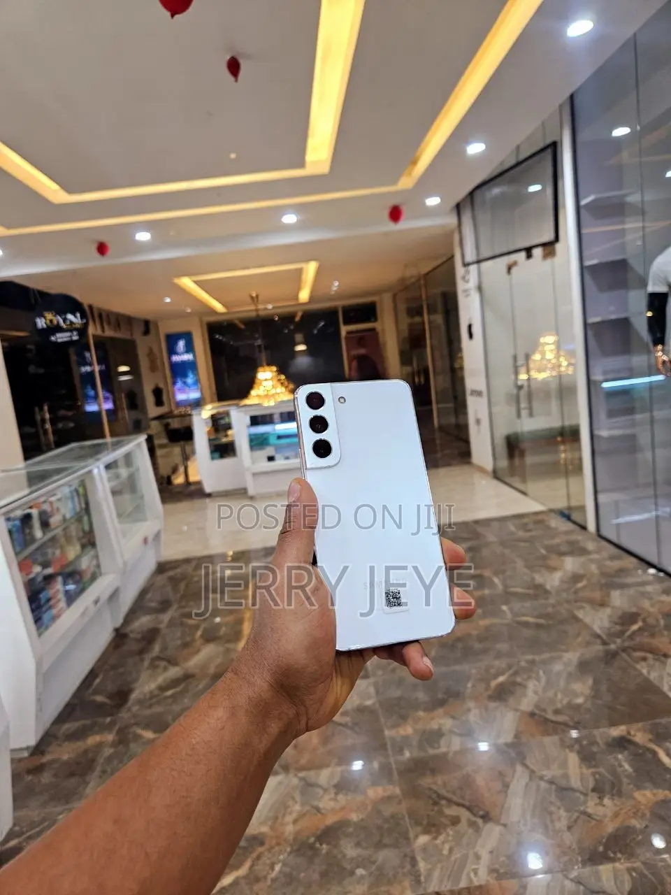 New Samsung Galaxy S22 5G 128 GB White