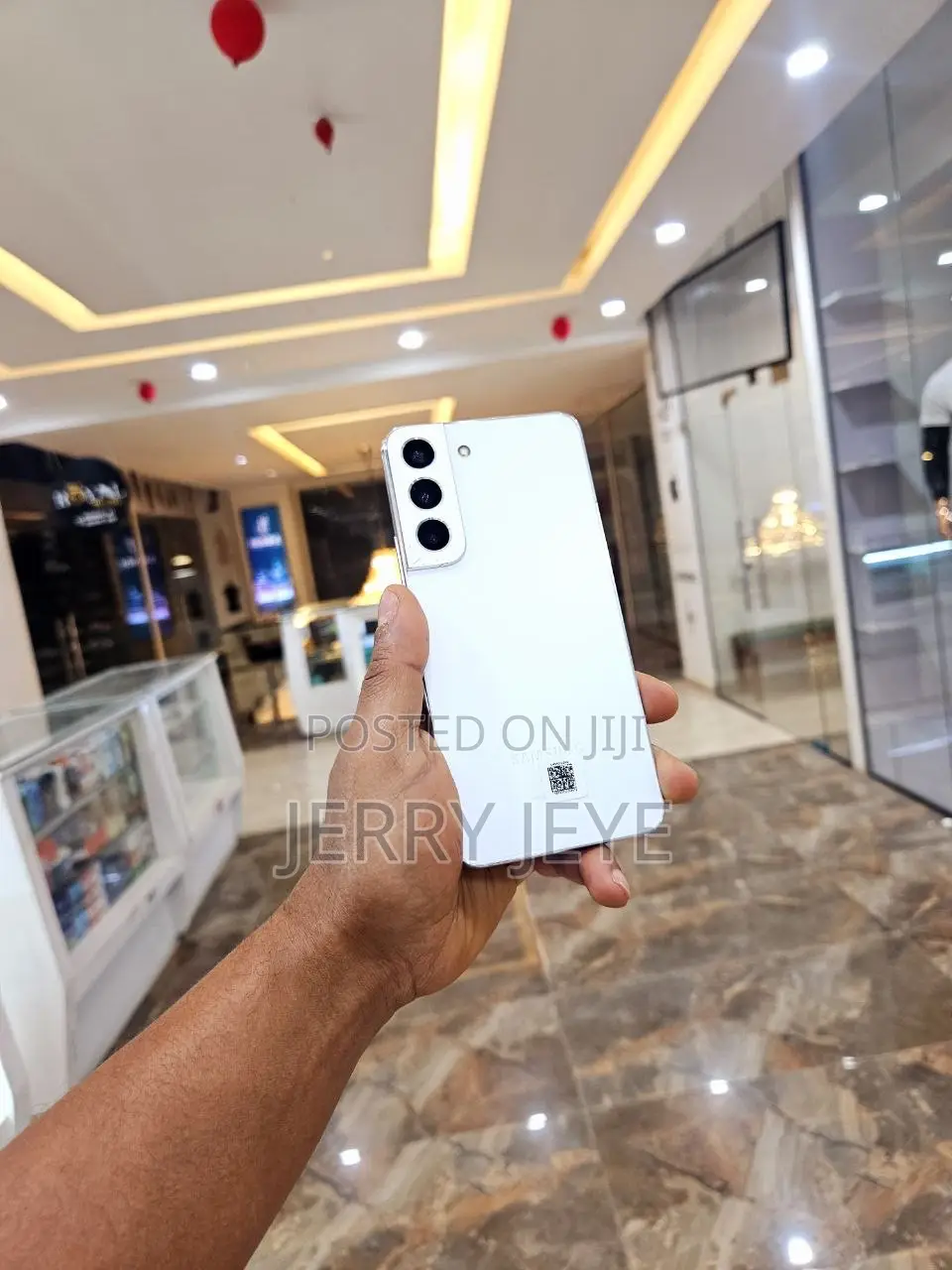 New Samsung Galaxy S22 5G 128 GB White