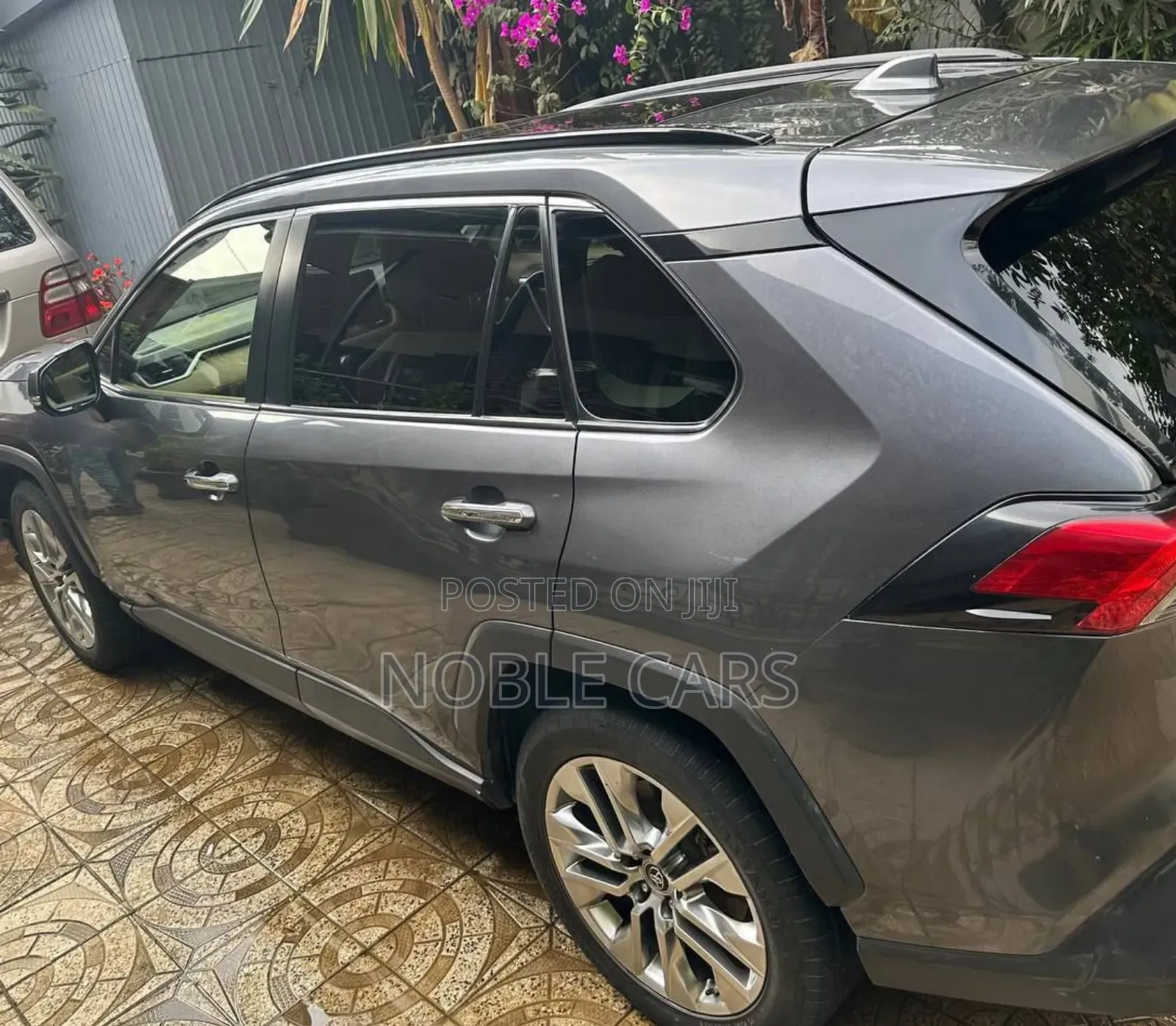 Toyota RAV4 2020 Gray