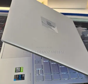 New Laptop HP Envy Dv4 16GB Intel Core I7 SSD 1T