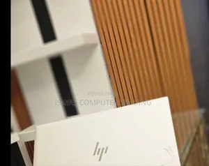 New Laptop HP EliteBook 830 G8 16GB Intel Core I7 SSD 512GB