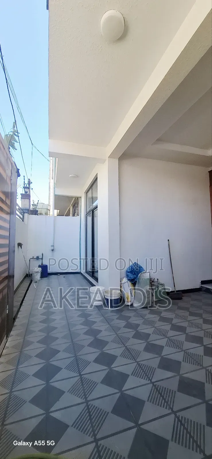 Furnished 6bdrm Townhouse/Terrace in Bole Ayat for sale
