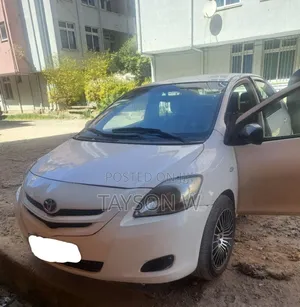 Toyota Yaris 2007 White